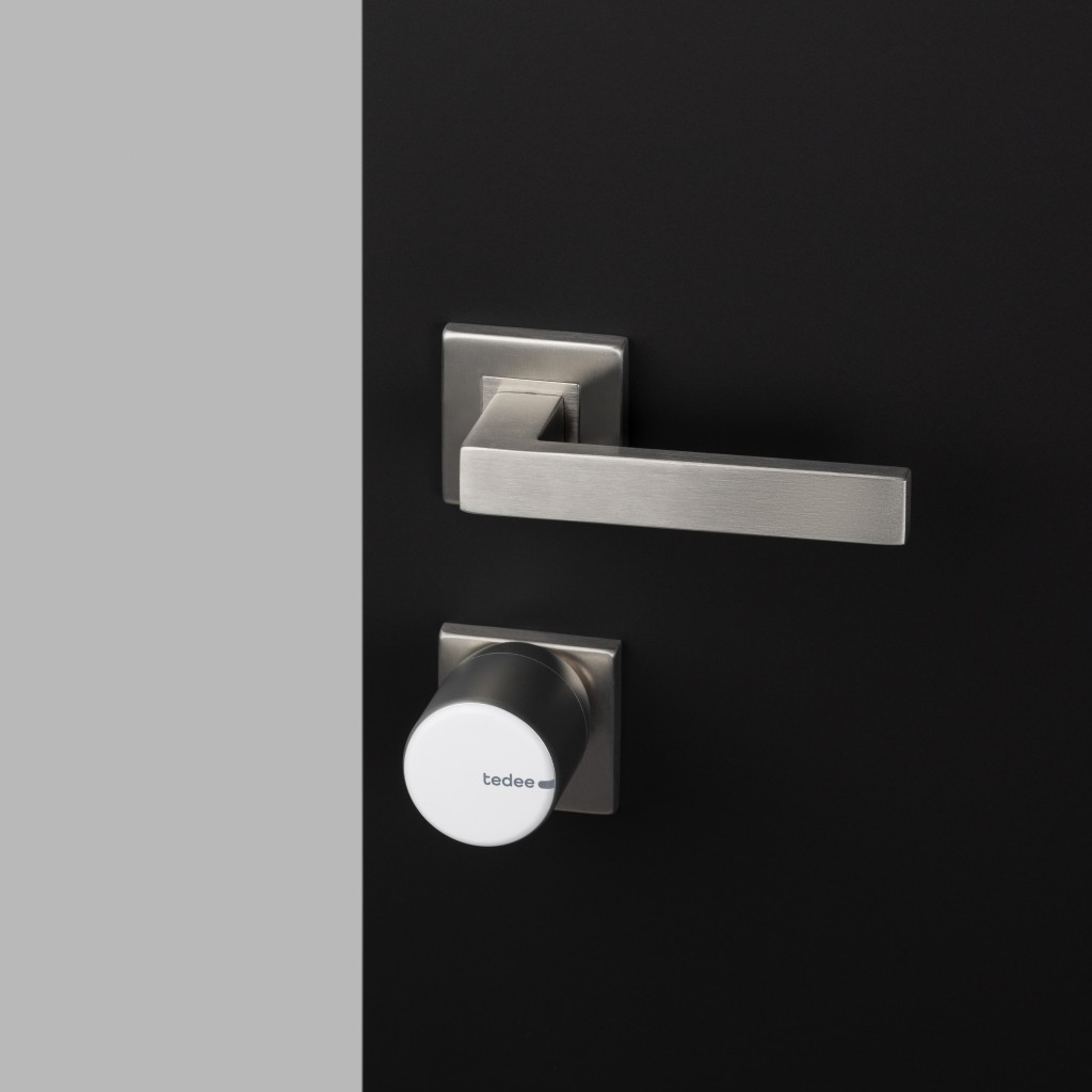 Tedee PRO Smart Lock for European Multipoint Doors Essential Kit - Image 15
